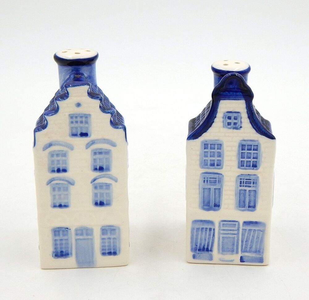 Delft Holland Houses D.A.I.C Salt & Pepper Shakers White Blue Hand Painted 4 In